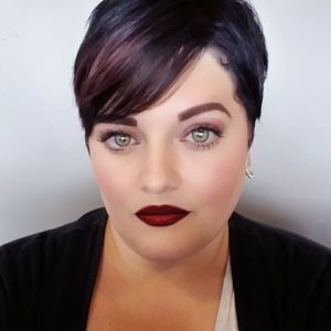 Meet your Posher, Toni